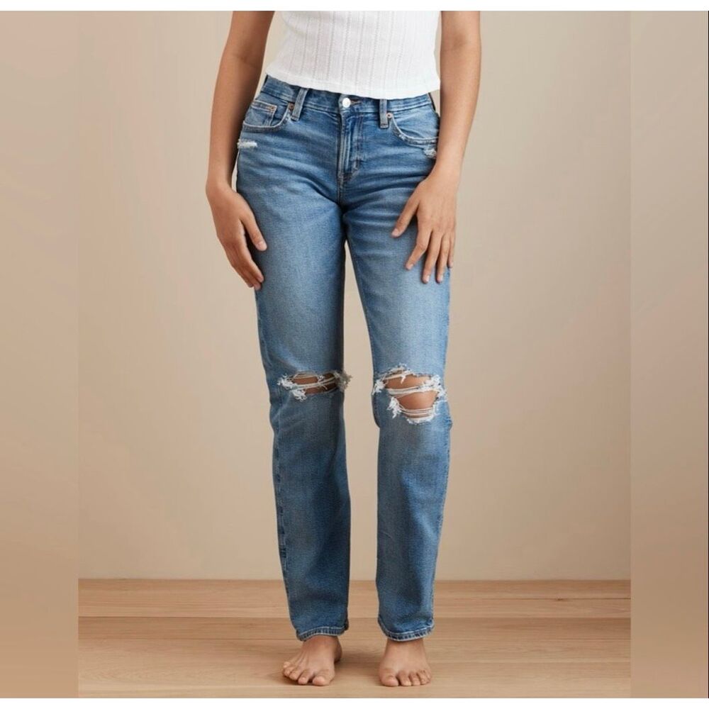 American Eagle Mom Jean Comfort Stretch Waistband Rip Knees Denim High Rise 0